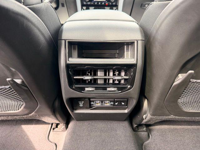 2023 Jeep Grand Cherokee Overland 4x4