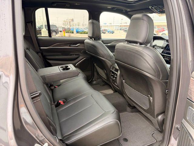 2023 Jeep Grand Cherokee Overland 4x4