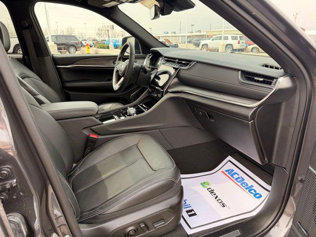 2023 Jeep Grand Cherokee Overland 4x4