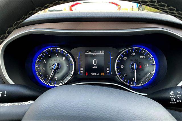 2022 Chrysler Voyager LX