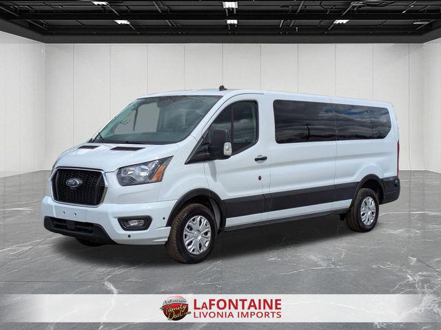 2024 Ford Transit Passenger Wagon XLT