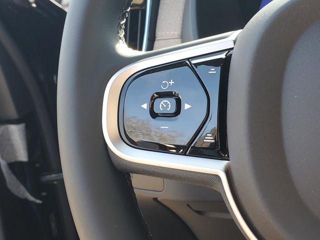 2026 Volvo XC90 Core, B5 AWD Gas (mild hybrid), Gasoline, Bright, 7 Seats