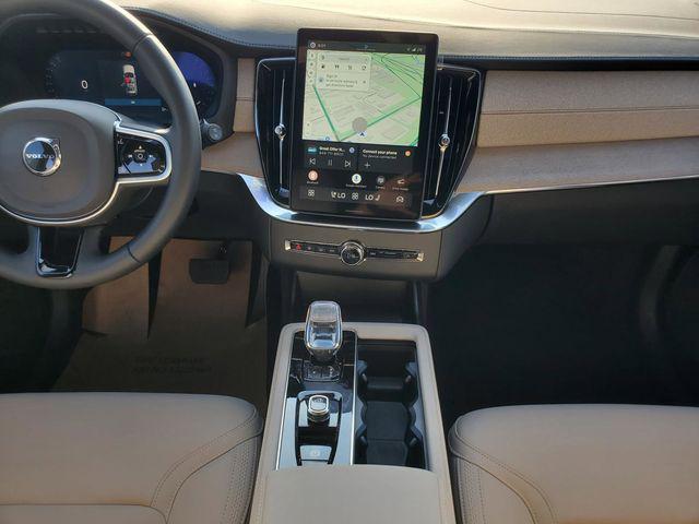 2026 Volvo XC90 Core, B5 AWD Gas (mild hybrid), Gasoline, Bright, 7 Seats
