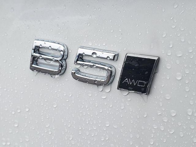2026 Volvo XC90 Plus, B5 AWD Gas (mild hybrid), Gasoline, Bright, 7 Seats