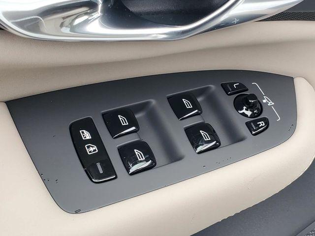 2026 Volvo XC90 Plus, B5 AWD Gas (mild hybrid), Gasoline, Bright, 7 Seats