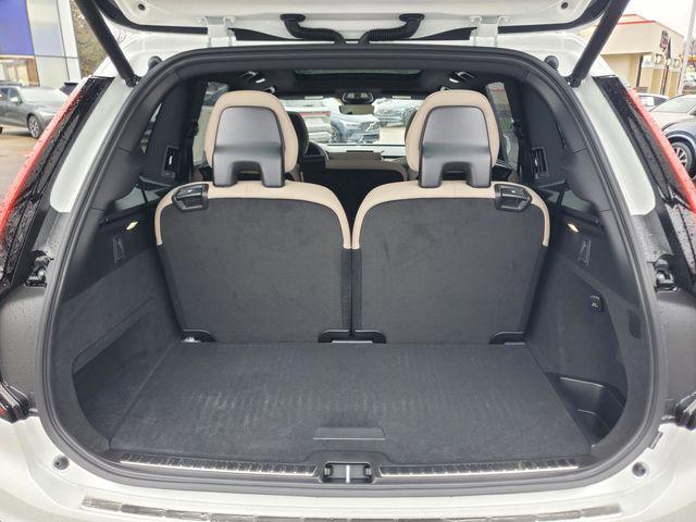 2026 Volvo XC90 Plus, B5 AWD Gas (mild hybrid), Gasoline, Bright, 7 Seats