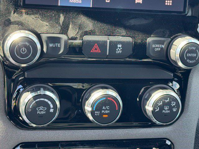 2026 Ram 2500 Black Express Crew Cab 4x4 64 Box
