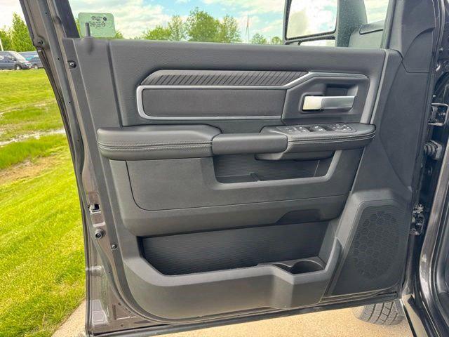 2026 Ram 3500 Big Horn Crew Cab 4x4 8' Box