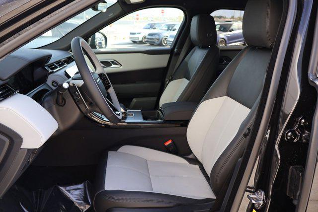 2026 Land Rover Range Rover Velar P250 Dynamic SE