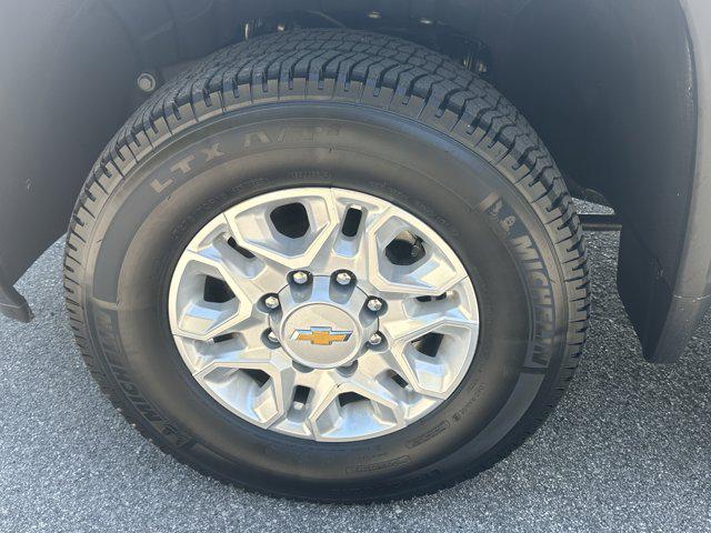 2026 Chevrolet Silverado 3500HD Double Cab, Long Bed, WT Dual Rear Wheel, 4WD