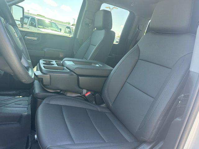 2026 Chevrolet Silverado 3500HD Double Cab, Long Bed, WT Dual Rear Wheel, 4WD