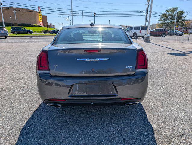 2018 Chrysler 300 Touring