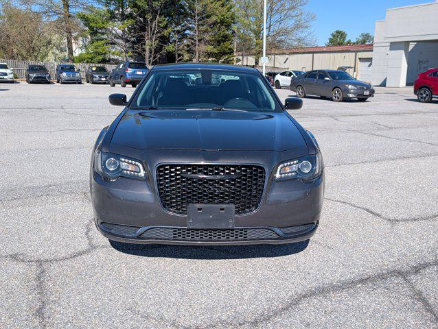 2018 Chrysler 300 Touring