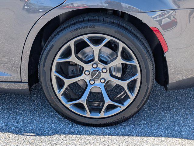 2018 Chrysler 300 Touring