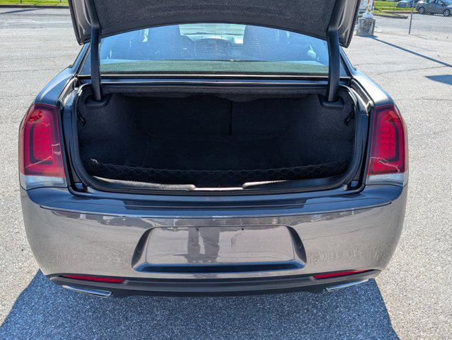 2018 Chrysler 300 Touring