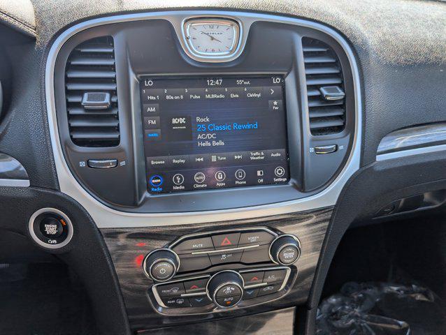 2018 Chrysler 300 Touring