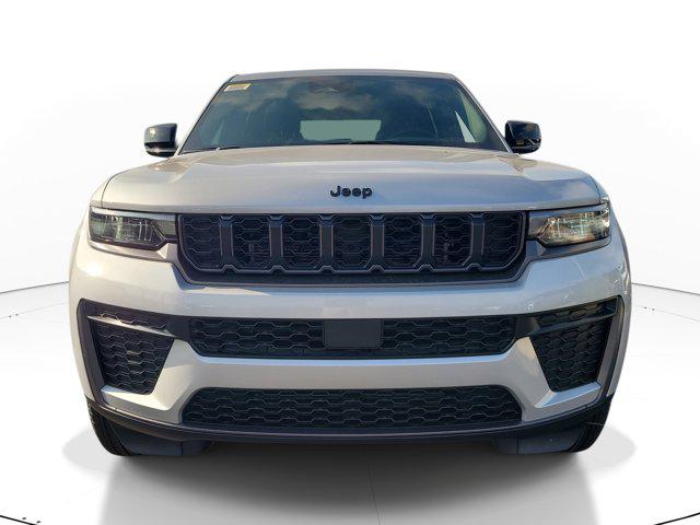 2026 Jeep Grand Cherokee Altitude 4x2