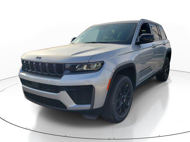 2026 Jeep Grand Cherokee Altitude 4x2
