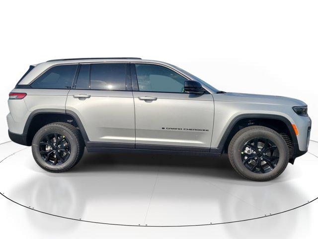 2026 Jeep Grand Cherokee Altitude 4x2