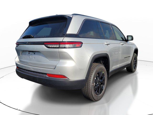 2026 Jeep Grand Cherokee Altitude 4x2