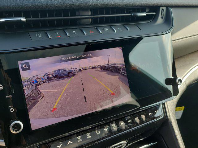 2026 Jeep Grand Cherokee Altitude 4x2