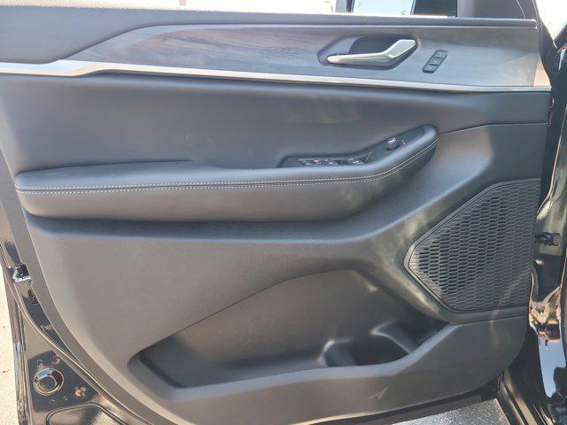2026 Jeep Grand Cherokee Limited 4x2