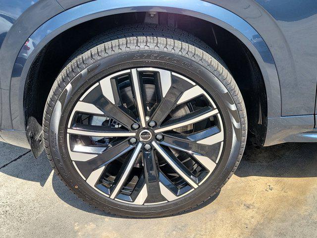 2026 Volvo XC90 Plug-In Hybrid Core, T8 AWD, Electric/Gasoline, Bright, 7 Seats