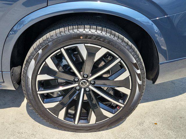 2026 Volvo XC90 Plug-In Hybrid Core, T8 AWD, Electric/Gasoline, Bright, 7 Seats