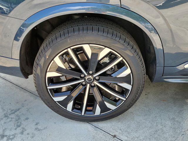 2026 Volvo XC90 Plug-In Hybrid Core, T8 AWD, Electric/Gasoline, Bright, 7 Seats