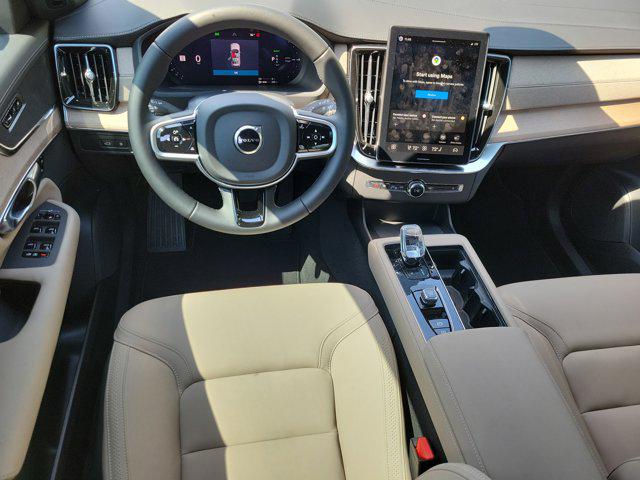 2026 Volvo XC90 Plug-In Hybrid Core, T8 AWD, Electric/Gasoline, Bright, 7 Seats