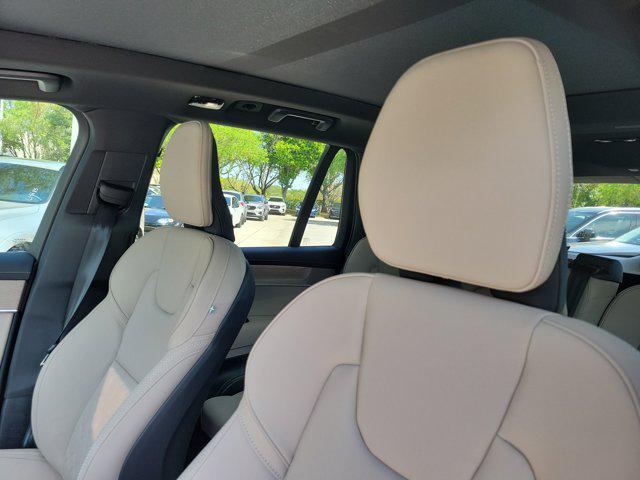 2026 Volvo XC90 Plug-In Hybrid Core, T8 AWD, Electric/Gasoline, Bright, 7 Seats