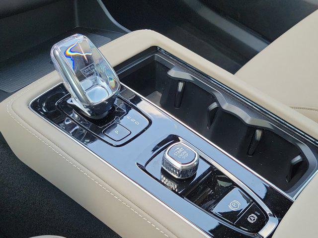 2026 Volvo XC90 Plug-In Hybrid Core, T8 AWD, Electric/Gasoline, Bright, 7 Seats