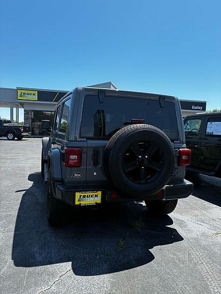 2020 Jeep Wrangler Sahara Altitude 4x4