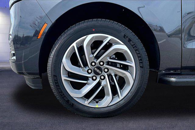 2026 Lincoln Navigator Premiere L
