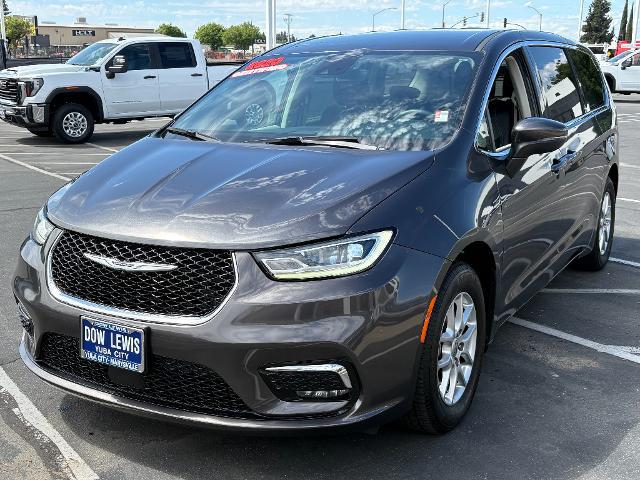 2023 Chrysler Pacifica Touring L for sale in Yuba City, CA