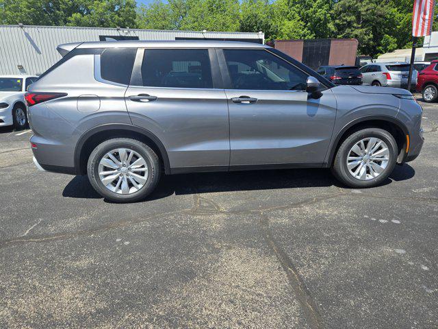 2023 Mitsubishi Outlander SE Black Edition 2WD