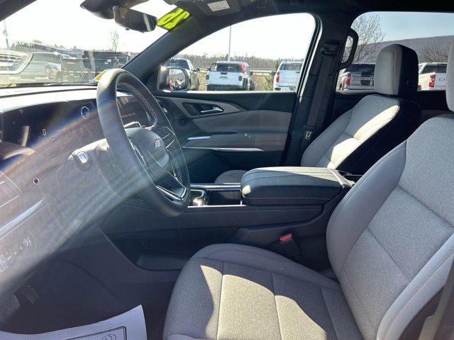 2026 Chevrolet Traverse AWD LT