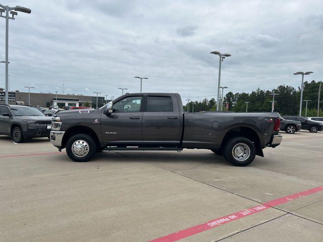 2025 Ram 3500 Laramie Crew Cab 4x4 8' Box