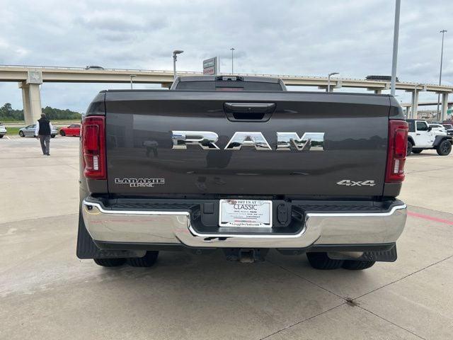 2025 Ram 3500 Laramie Crew Cab 4x4 8' Box