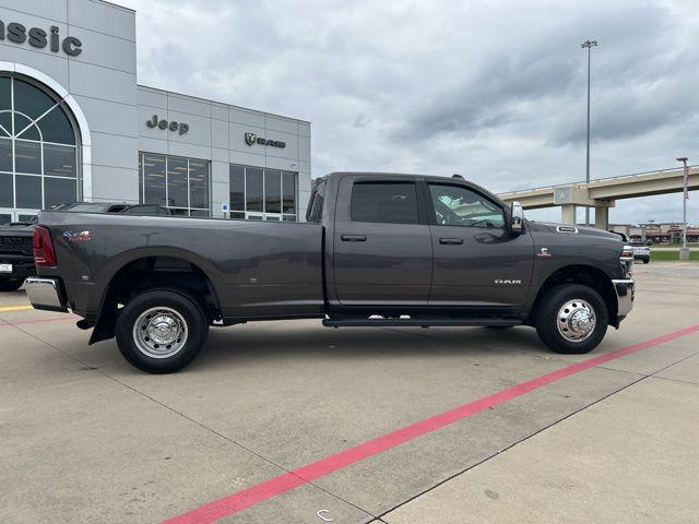 2025 Ram 3500 Laramie Crew Cab 4x4 8' Box