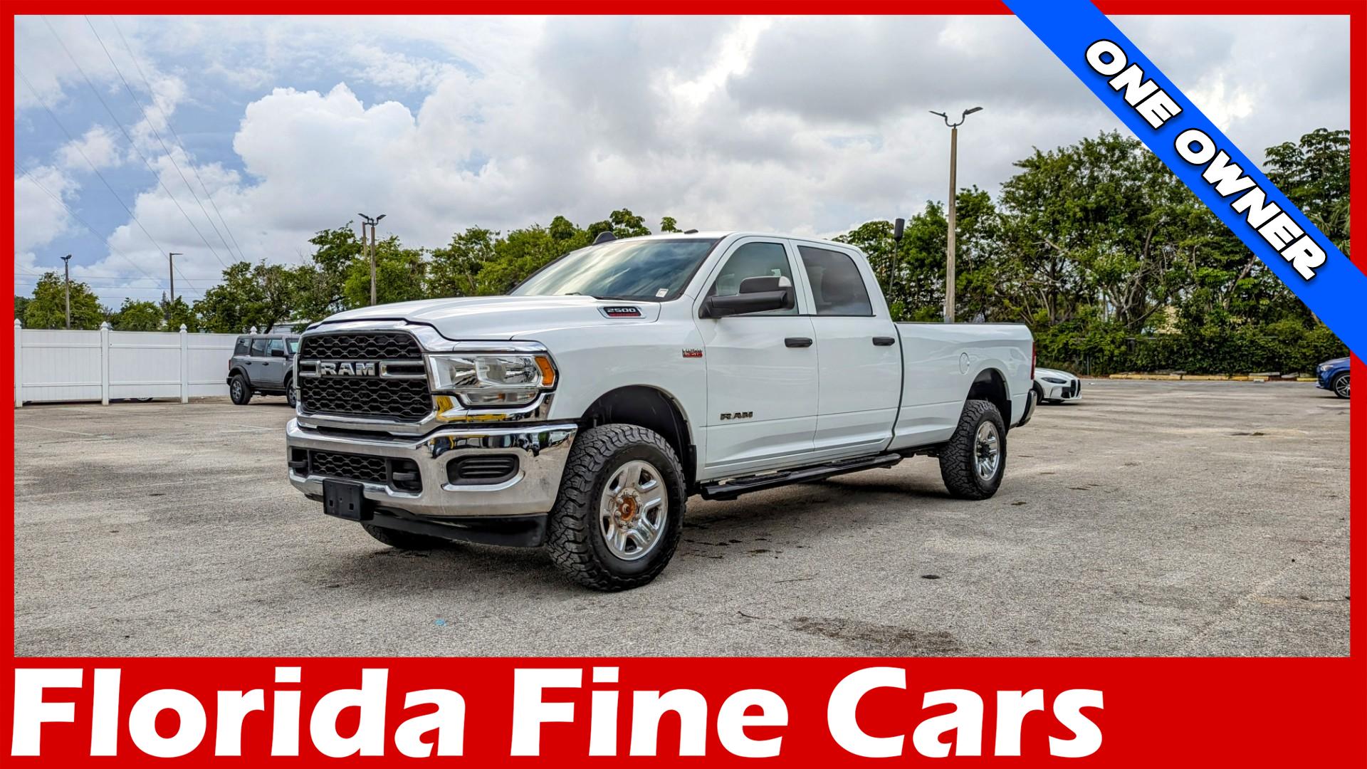 Bright White Clearcoat 2022 RAM 2500 Tradesman Crew Cab LB 4WD Pickup Truck Four-Wheel Drive Automatic