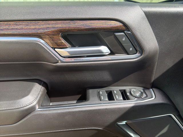 2024 GMC Sierra 1500 4WD Crew Cab Short Box Elevation with 3VL