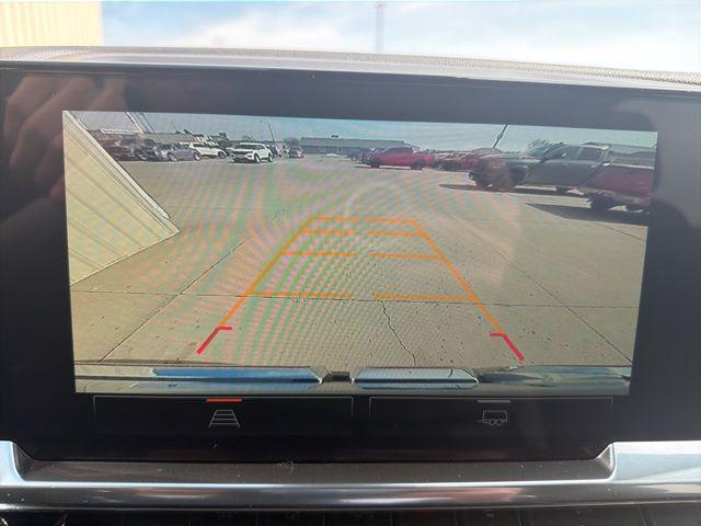 2024 GMC Sierra 1500 4WD Crew Cab Short Box Elevation with 3VL