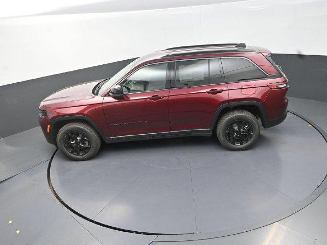 2026 Jeep Grand Cherokee Altitude 4x4