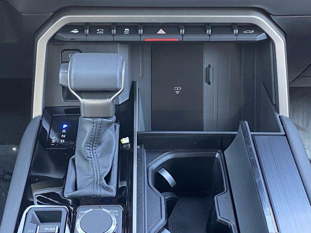 2026 Toyota Tundra Platinum CrewMax 5.5' Bed