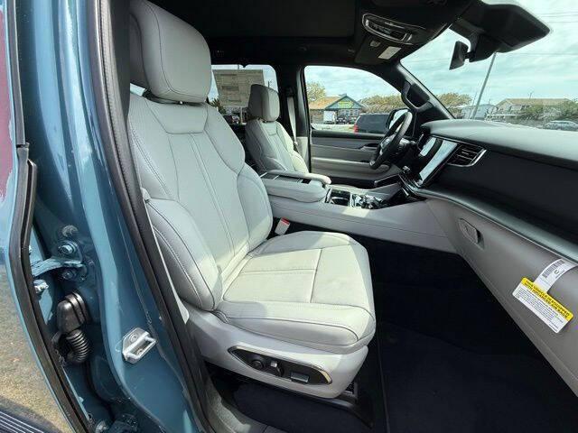 2026 Jeep Grand Wagoneer Limited Reserve 4x4