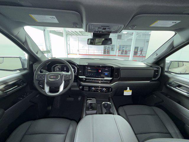 2026 GMC Sierra 1500 Crew Cab, Short Bed, SLT, 4WD