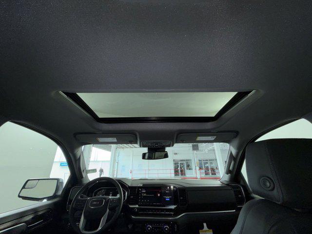 2026 GMC Sierra 1500 Crew Cab, Short Bed, SLT, 4WD