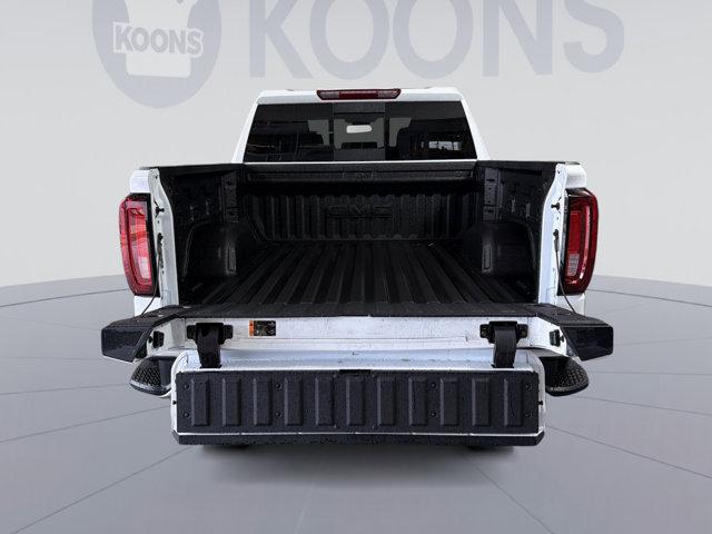 2026 GMC Sierra 1500 Crew Cab, Short Bed, SLT, 4WD