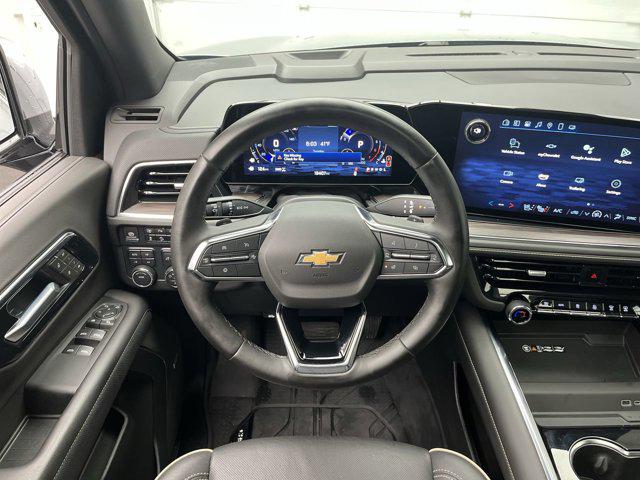 2025 Chevrolet Suburban 4WD Premier